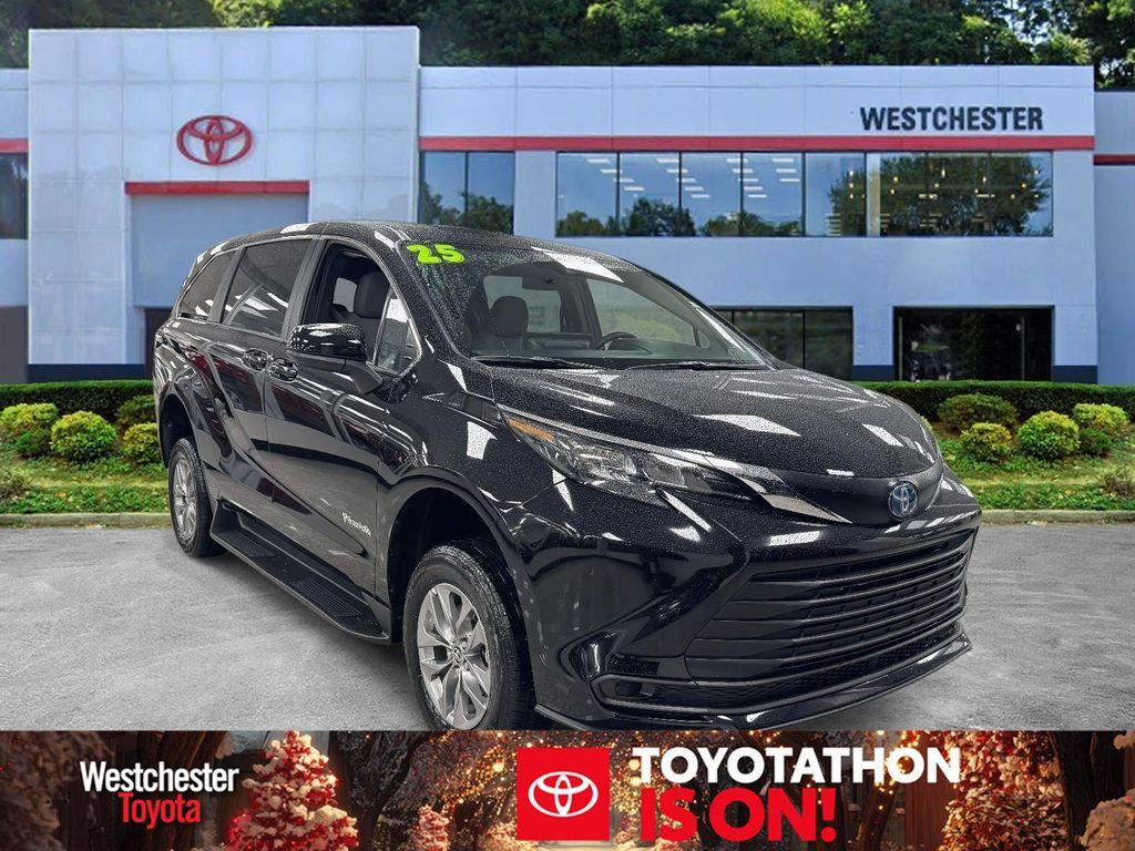 used 2025 Toyota Sienna car, priced at $70,888