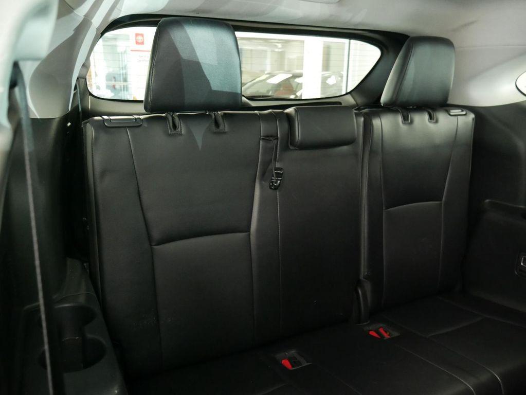 used 2021 Toyota Highlander Hybrid car, priced at $29,888