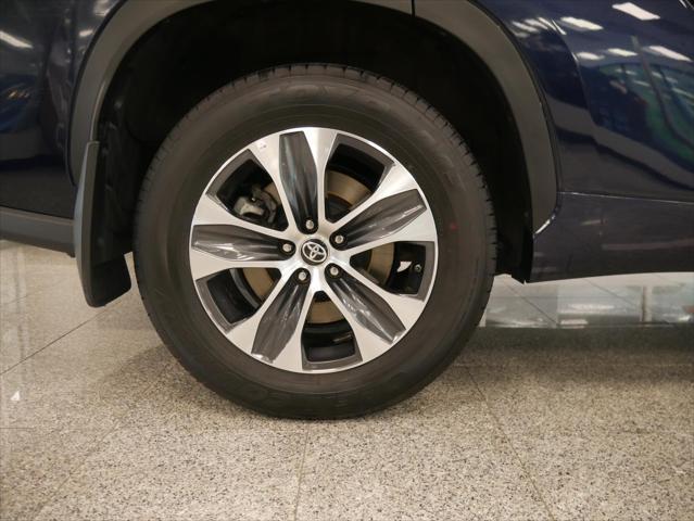 used 2023 Toyota Highlander car, priced at $37,888