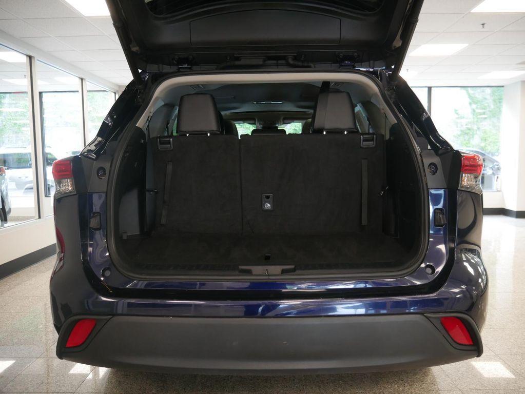 used 2023 Toyota Highlander car, priced at $35,488