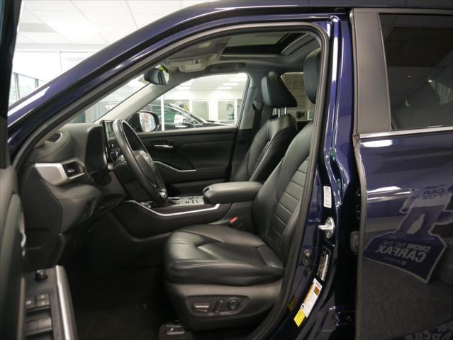 used 2023 Toyota Highlander car, priced at $37,888