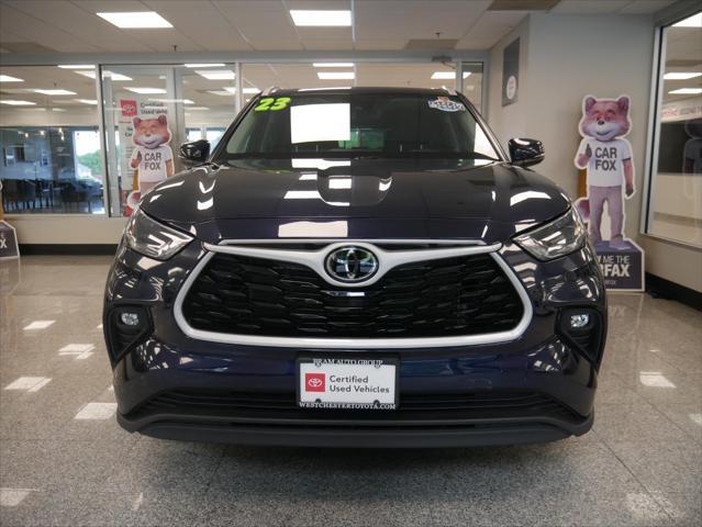 used 2023 Toyota Highlander car, priced at $37,888