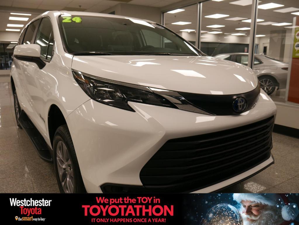 used 2024 Toyota Sienna car, priced at $64,988