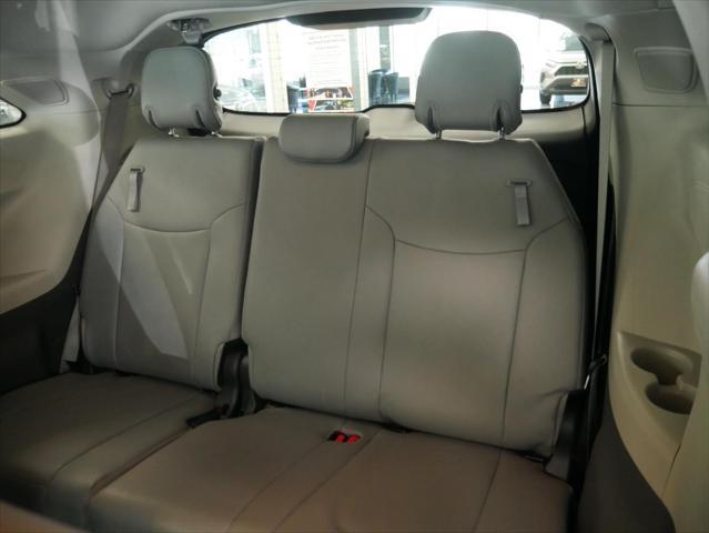 used 2023 Toyota Sienna car, priced at $49,988