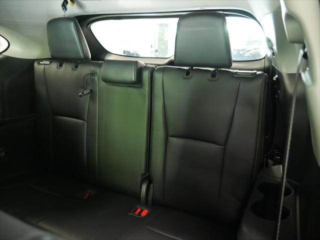 used 2023 Toyota Highlander car, priced at $38,788