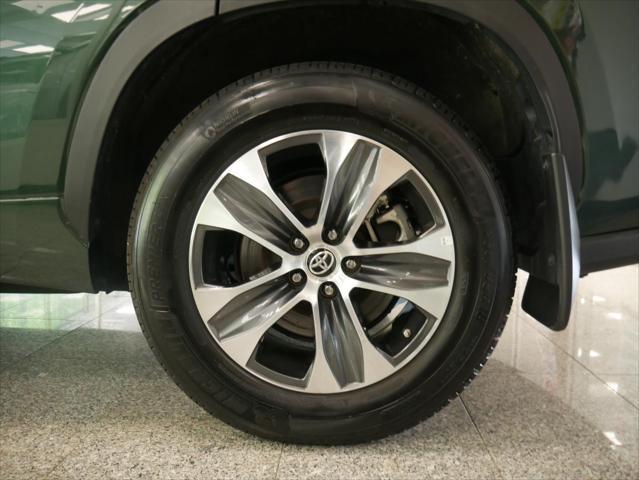 used 2023 Toyota Highlander car, priced at $38,788