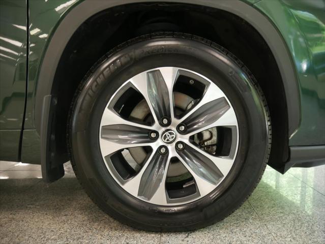 used 2023 Toyota Highlander car, priced at $38,788