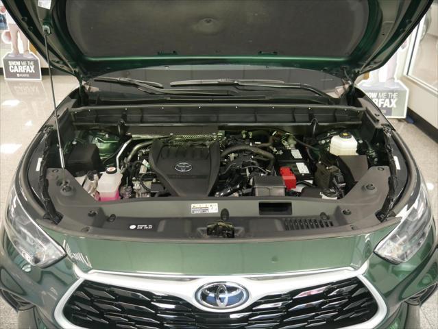 used 2023 Toyota Highlander car, priced at $38,788