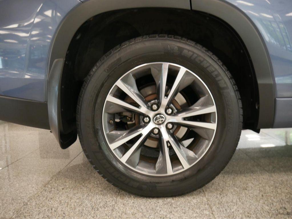 used 2016 Toyota Highlander car, priced at $20,888