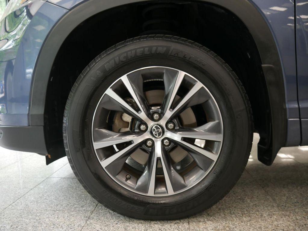 used 2016 Toyota Highlander car, priced at $20,888