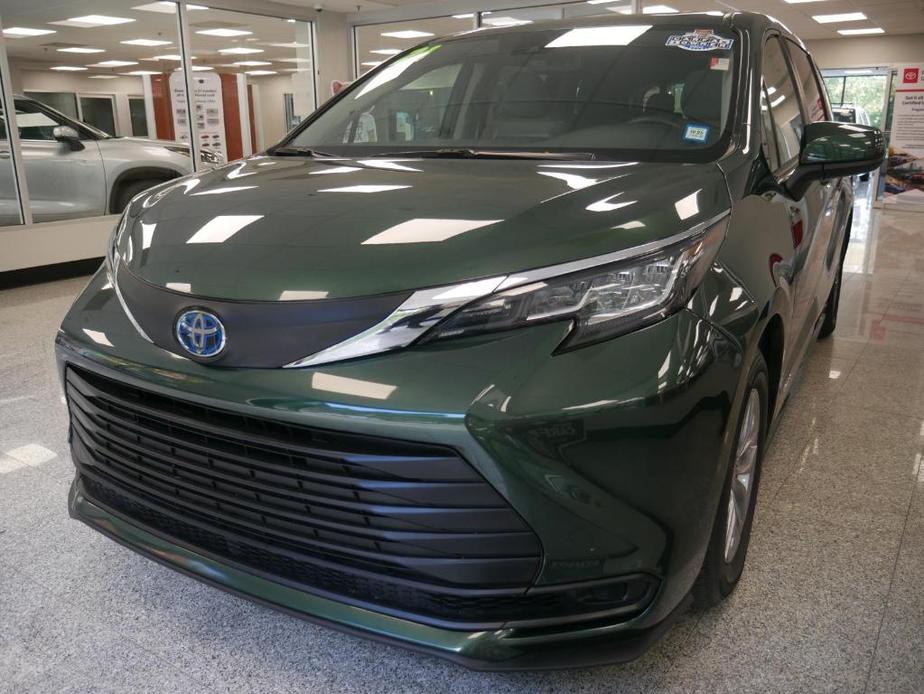 used 2021 Toyota Sienna car, priced at $36,588