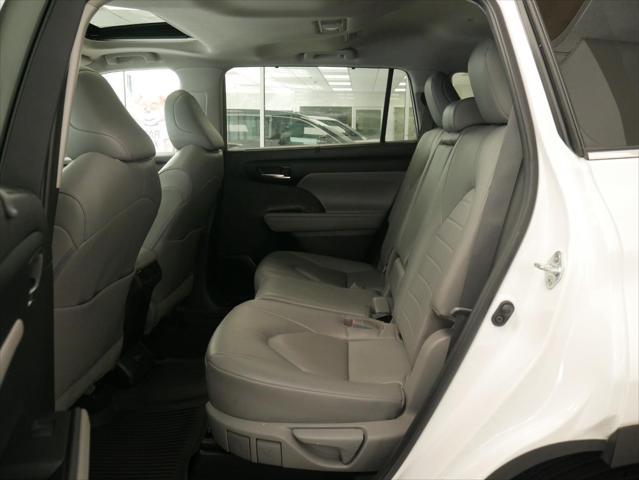 used 2023 Toyota Highlander car, priced at $39,488