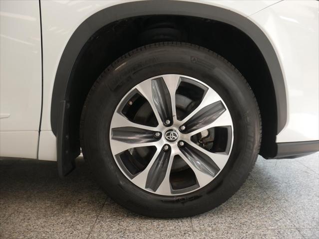 used 2023 Toyota Highlander car, priced at $39,488