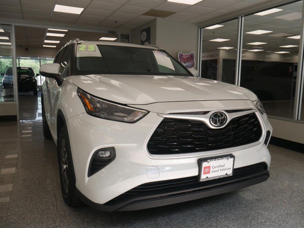 used 2023 Toyota Highlander car, priced at $38,288