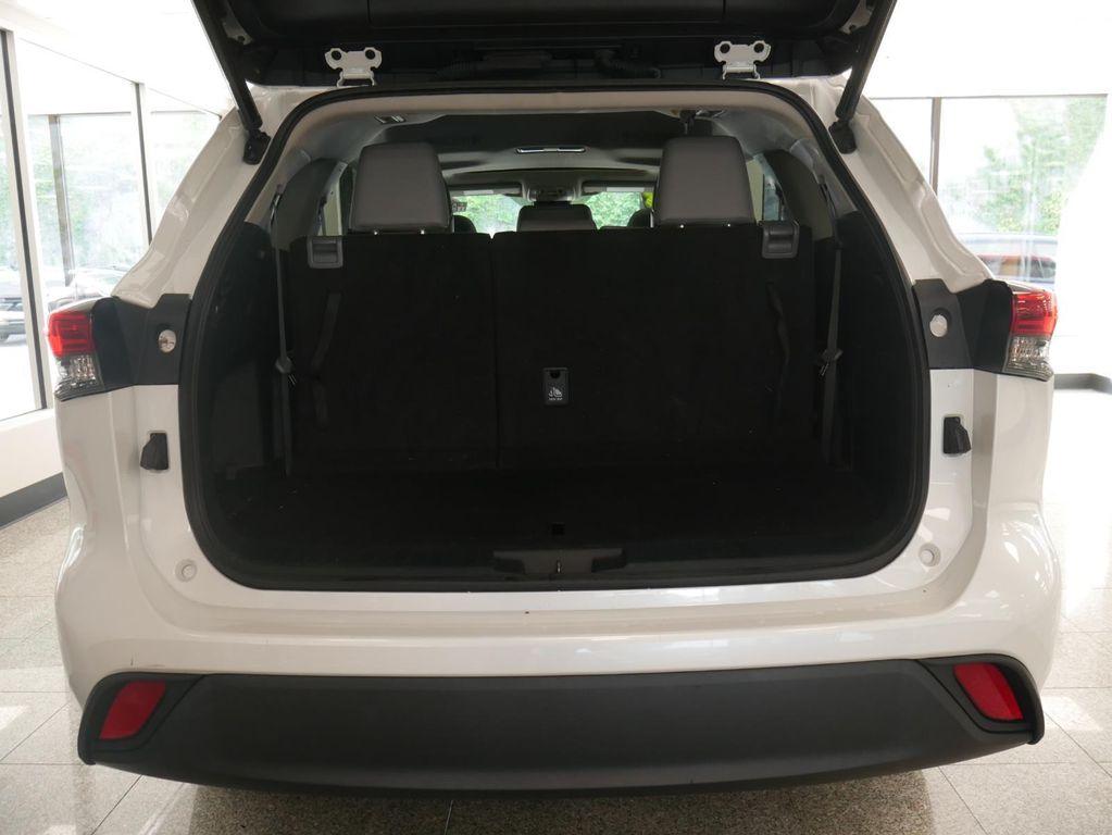 used 2023 Toyota Highlander car, priced at $36,588