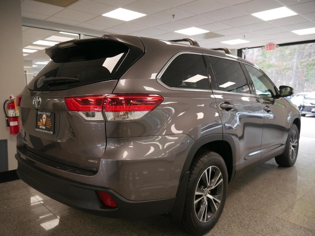 used 2019 Toyota Highlander car, priced at $26,888