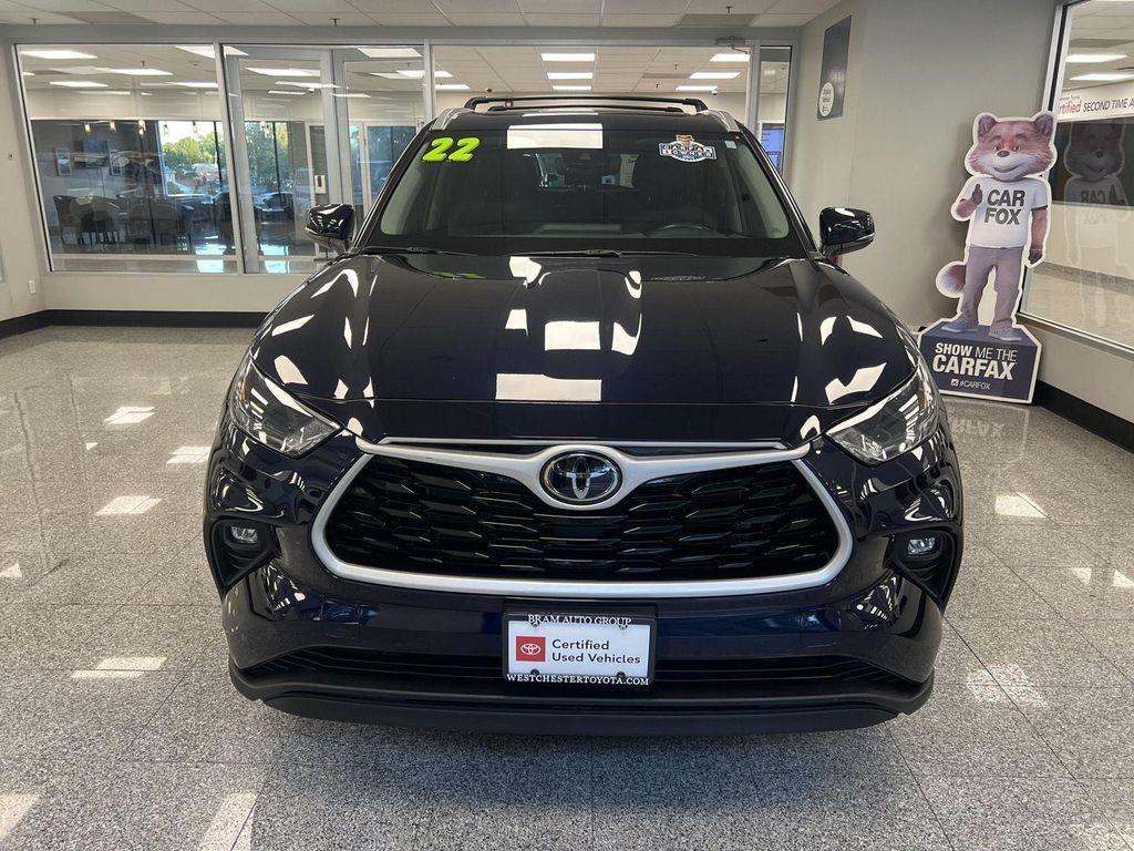 used 2022 Toyota Highlander car, priced at $34,888
