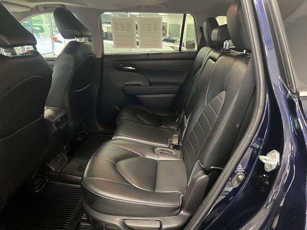 used 2022 Toyota Highlander car, priced at $34,888