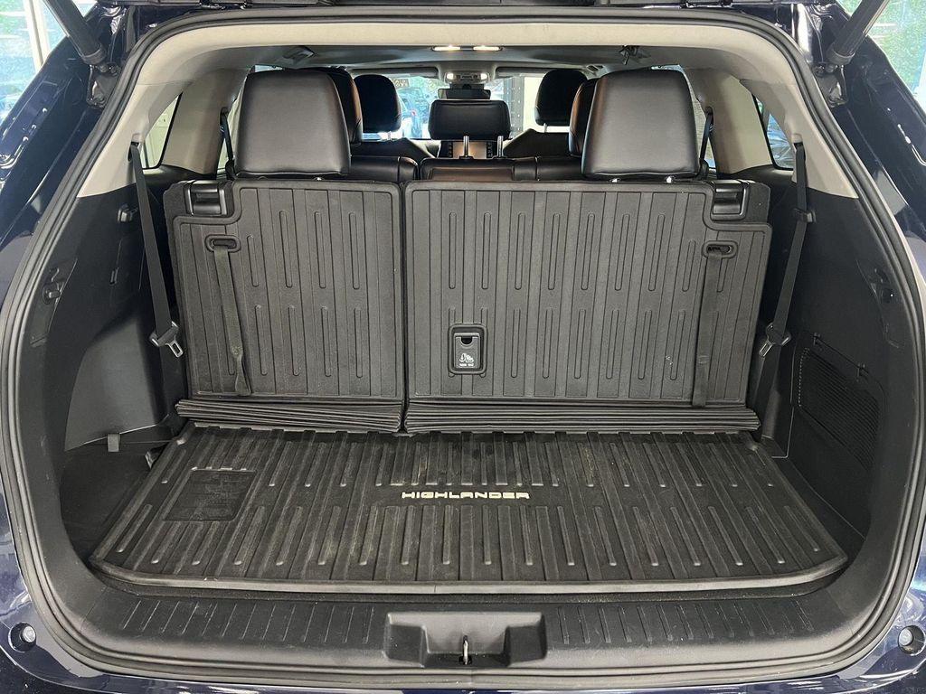 used 2022 Toyota Highlander car, priced at $34,888