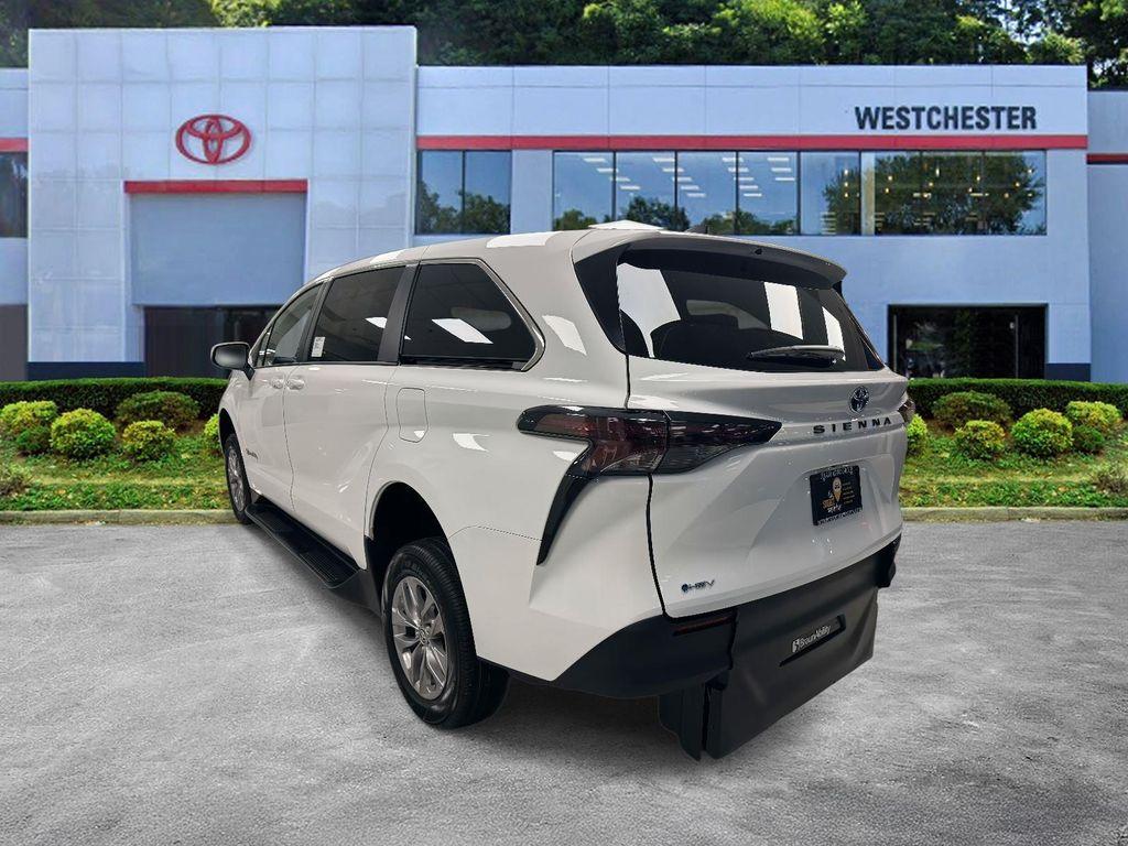 used 2025 Toyota Sienna car, priced at $70,888