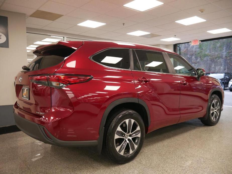 used 2023 Toyota Highlander car, priced at $39,888