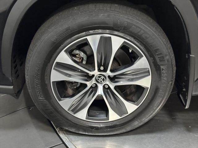 used 2022 Toyota Highlander car, priced at $32,588