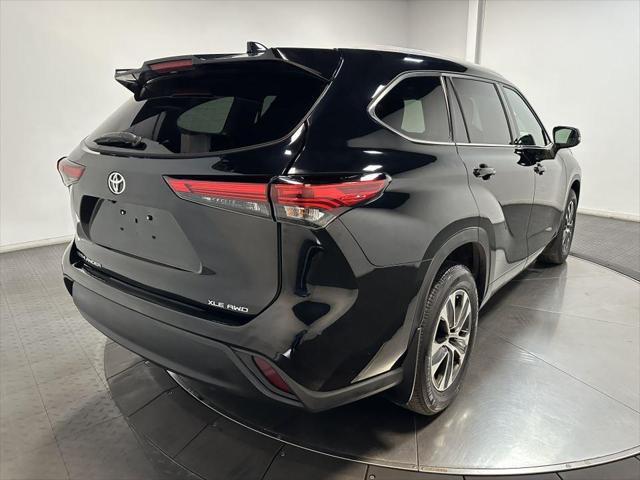 used 2022 Toyota Highlander car, priced at $32,588