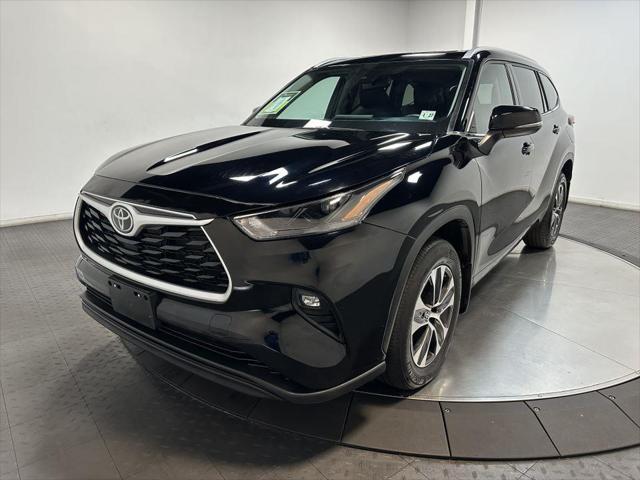 used 2022 Toyota Highlander car, priced at $32,588