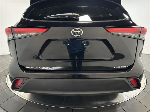 used 2022 Toyota Highlander car, priced at $32,588