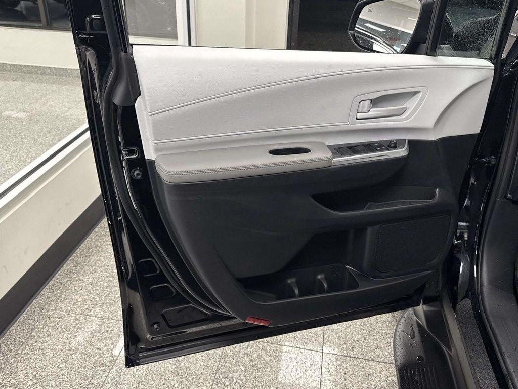 used 2025 Toyota Sienna car, priced at $70,888