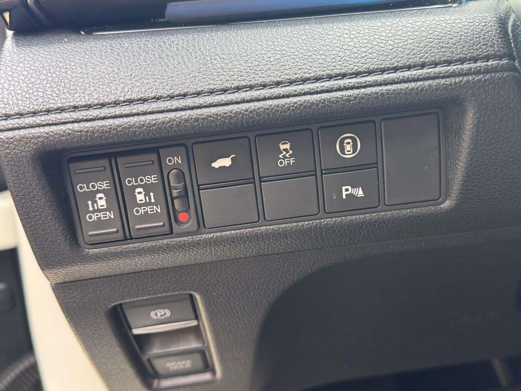 used 2023 Honda Odyssey car, priced at $36,888