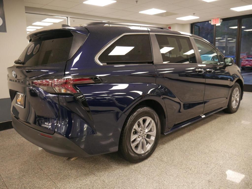 used 2024 Toyota Sienna car, priced at $46,388