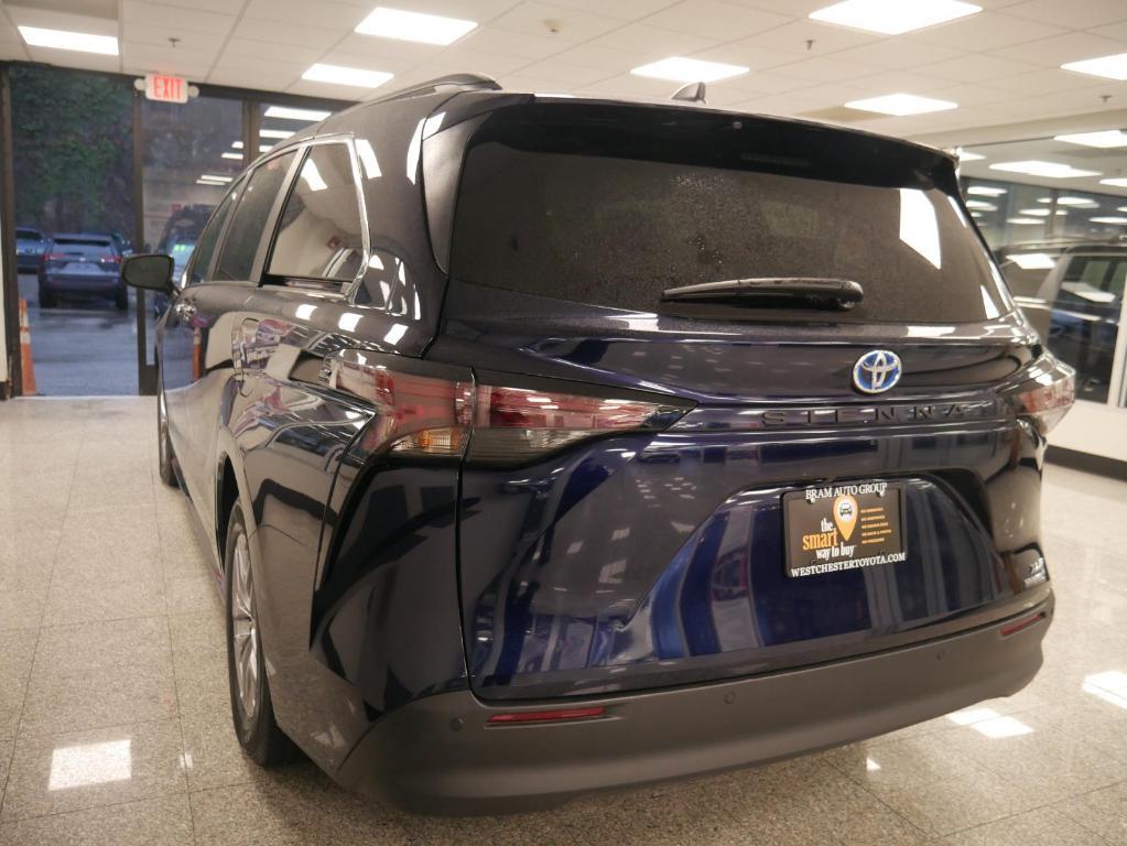 used 2024 Toyota Sienna car, priced at $46,388