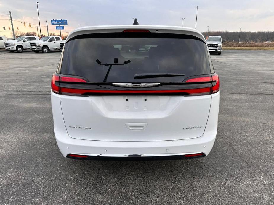 new 2024 Chrysler Pacifica car, priced at $51,486