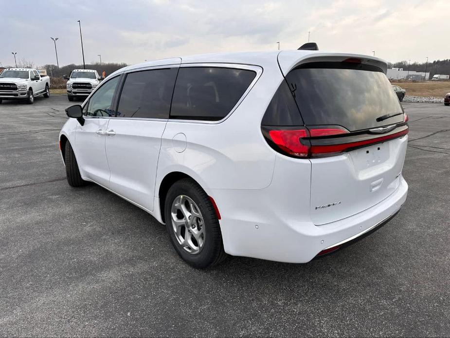 new 2024 Chrysler Pacifica car, priced at $51,486