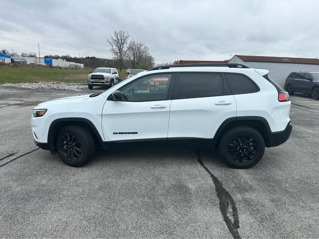 used 2023 Jeep Cherokee car, priced at $24,550