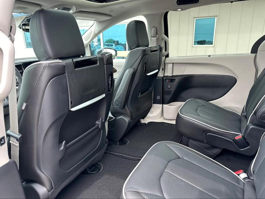 new 2023 Chrysler Pacifica car, priced at $54,204