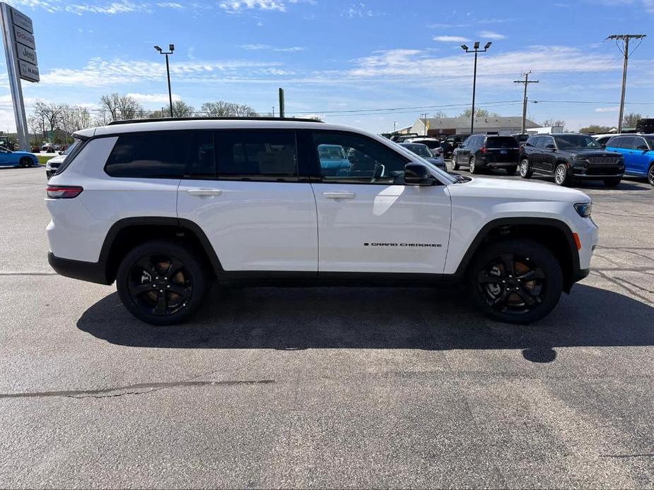 new 2024 Jeep Grand Cherokee L car, priced at $48,672