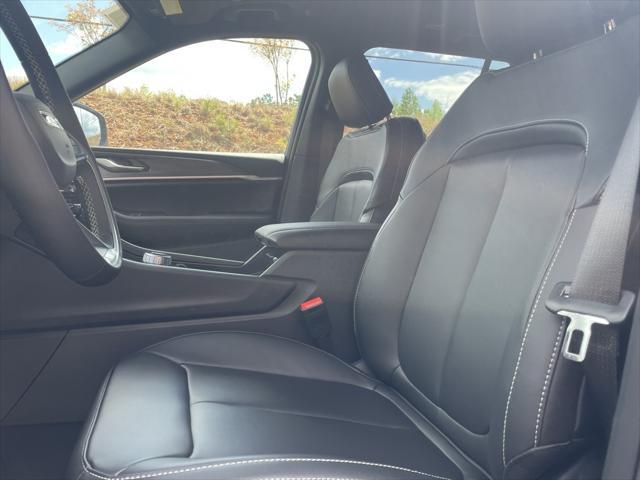 new 2025 Jeep Grand Cherokee car, priced at $42,494