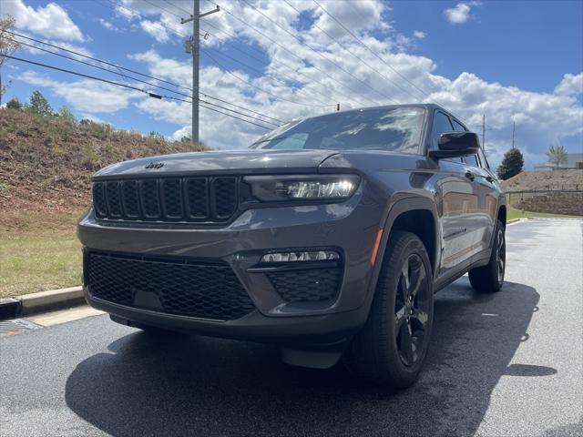 new 2025 Jeep Grand Cherokee car, priced at $42,494