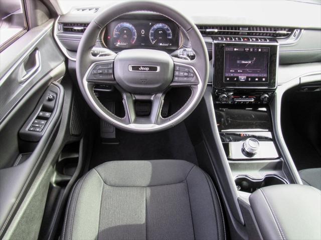 new 2023 Jeep Grand Cherokee car, priced at $39,391