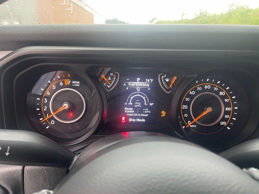 new 2025 Jeep Gladiator car, priced at $38,427