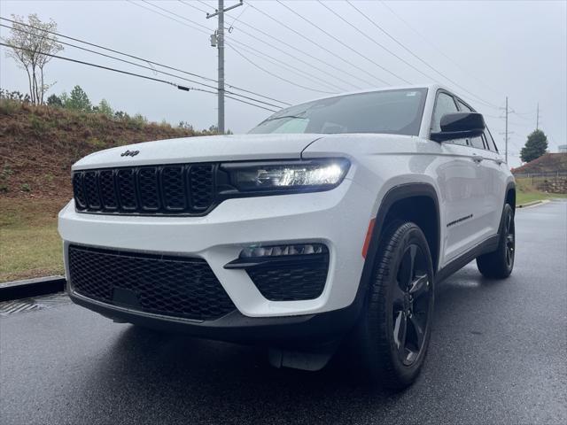 new 2025 Jeep Grand Cherokee car, priced at $43,918