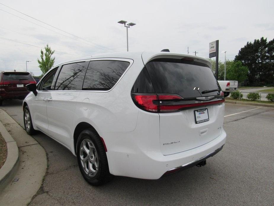 new 2024 Chrysler Pacifica car, priced at $53,651