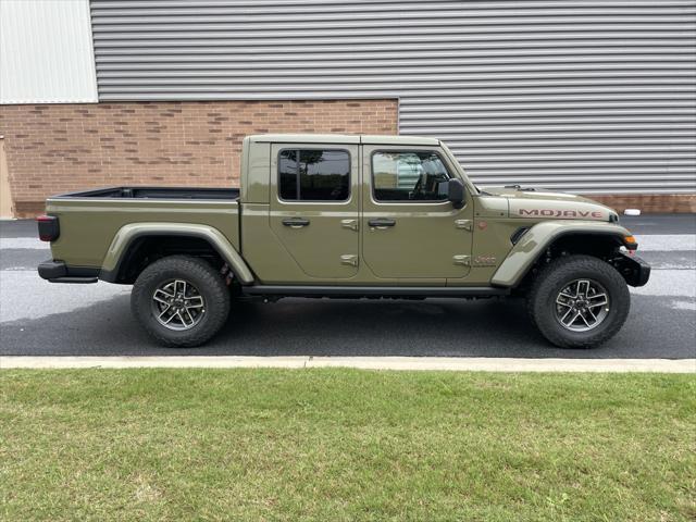 new 2025 Jeep Gladiator car, priced at $55,202