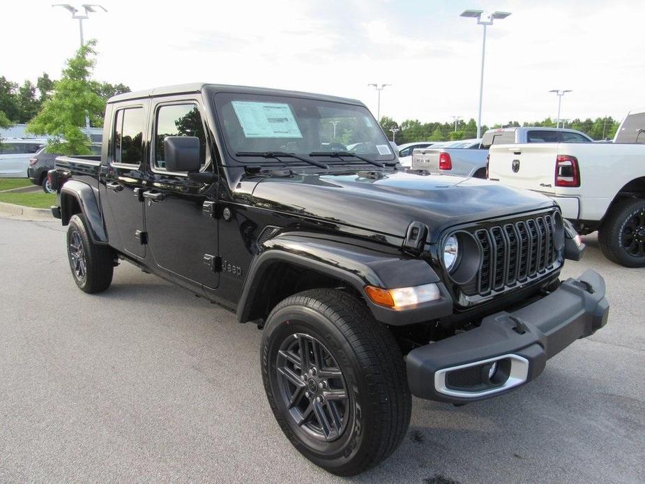 new 2024 Jeep Gladiator car, priced at $42,103