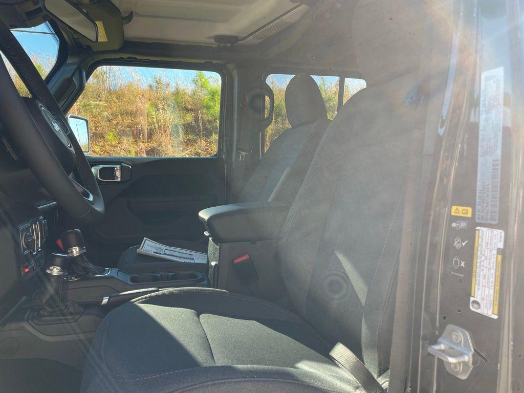 new 2026 Jeep Wrangler car, priced at $55,925