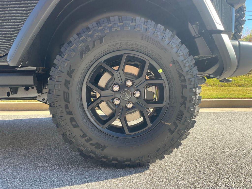 new 2026 Jeep Wrangler car, priced at $55,925