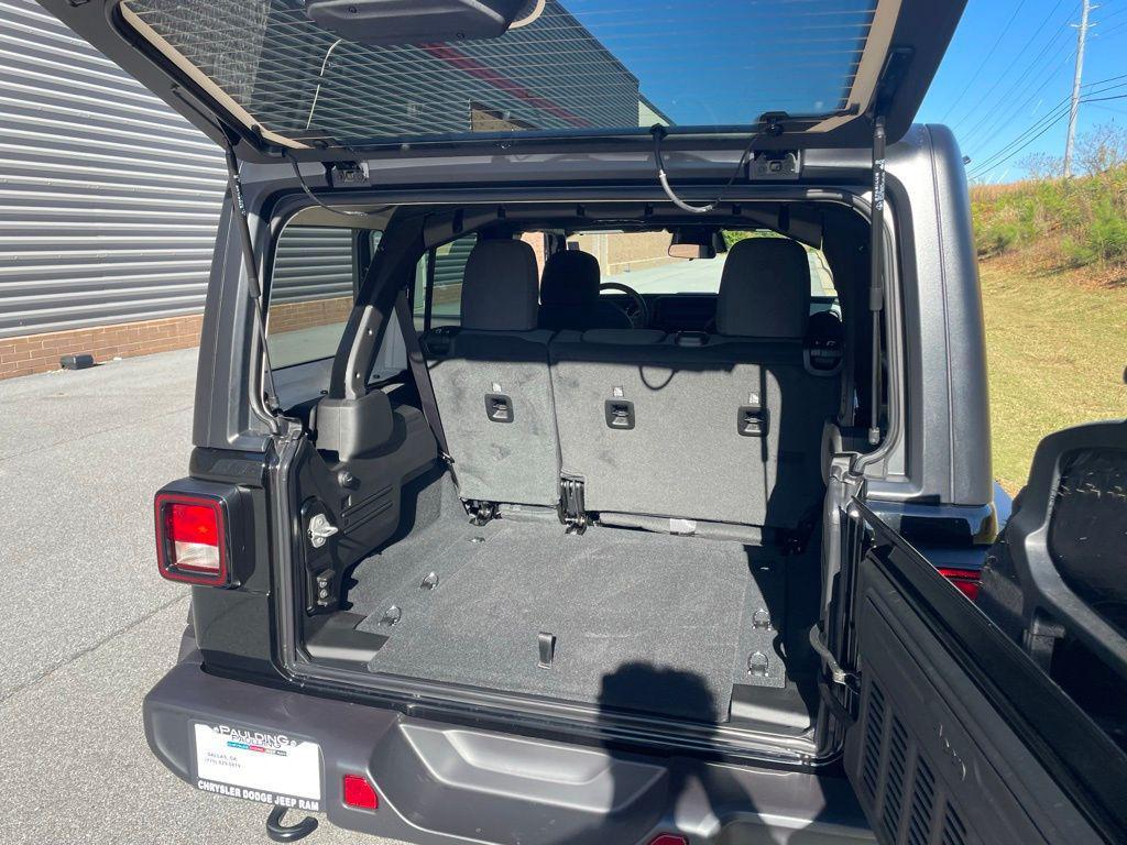 new 2026 Jeep Wrangler car, priced at $55,925