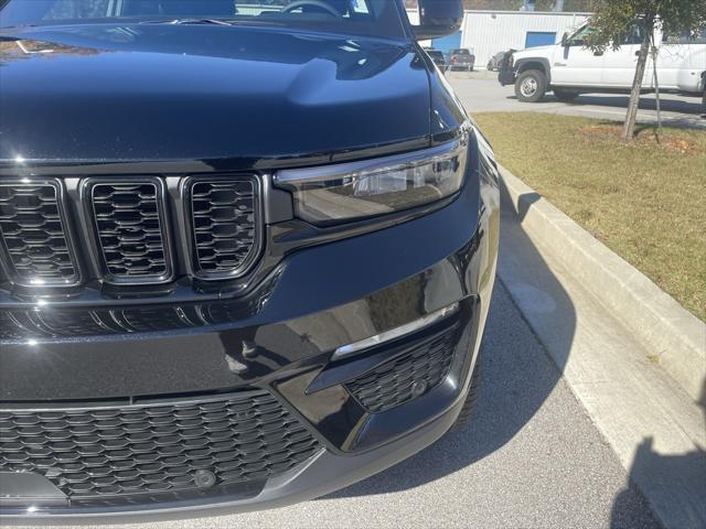 new 2025 Jeep Grand Cherokee car, priced at $51,882